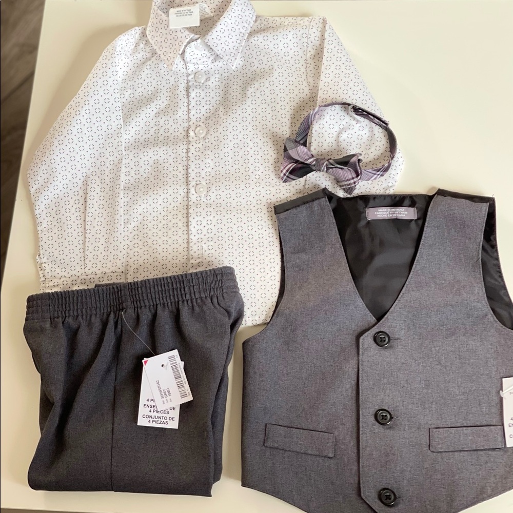 Van Heusen Toddler Boys 4-pc. Suit Set/ 18 Months/New